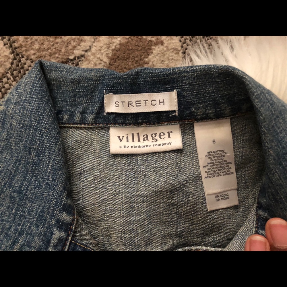 Stretchy Jean Jacket - Picture 4 of 4